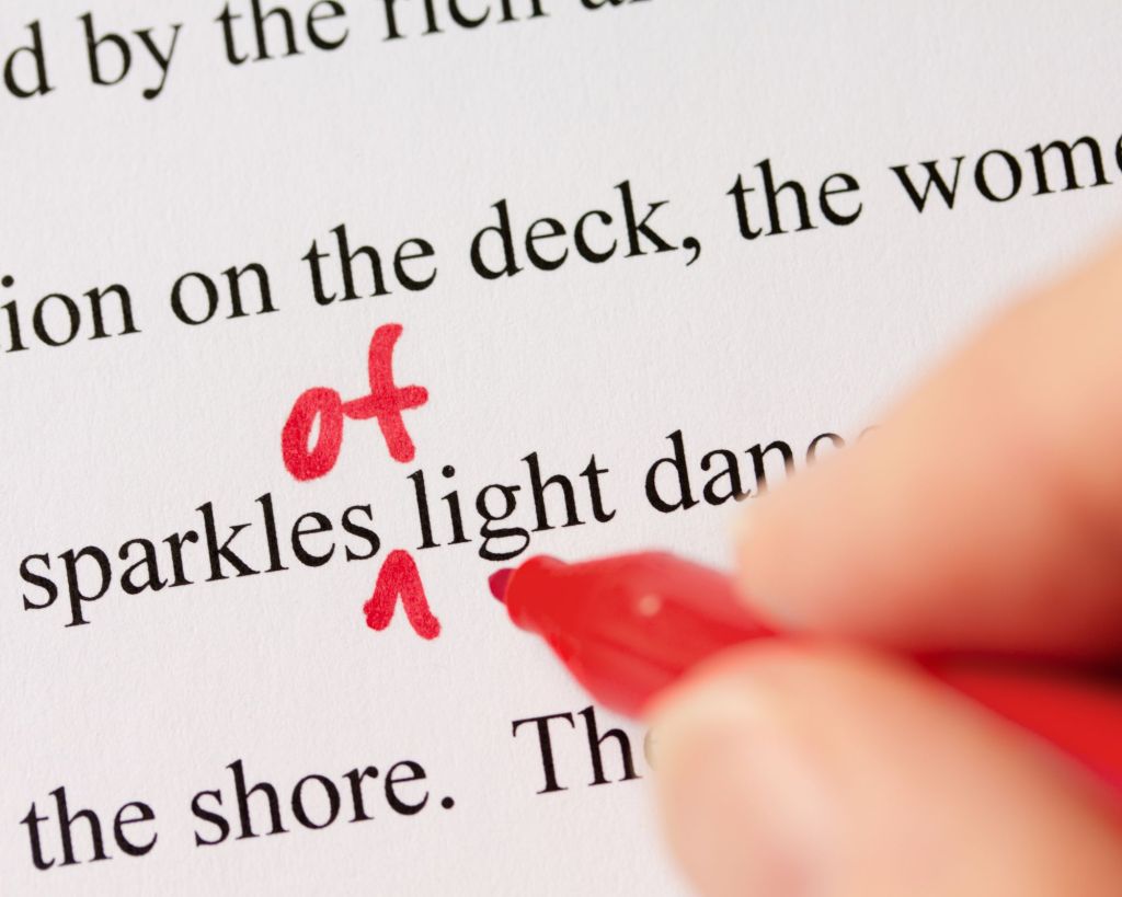Pourquoi un correcteur peut t&rsquo;aider à grandir… même en&nbsp;écriture